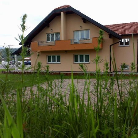 גרבובץ Neda Holiday House מראה חיצוני תמונה