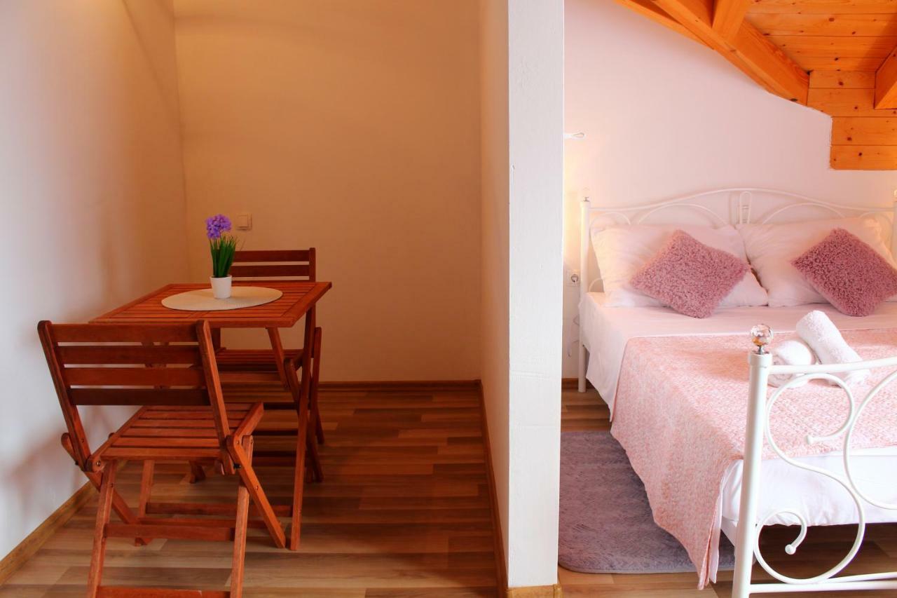 גרבובץ Neda Holiday House מראה חיצוני תמונה