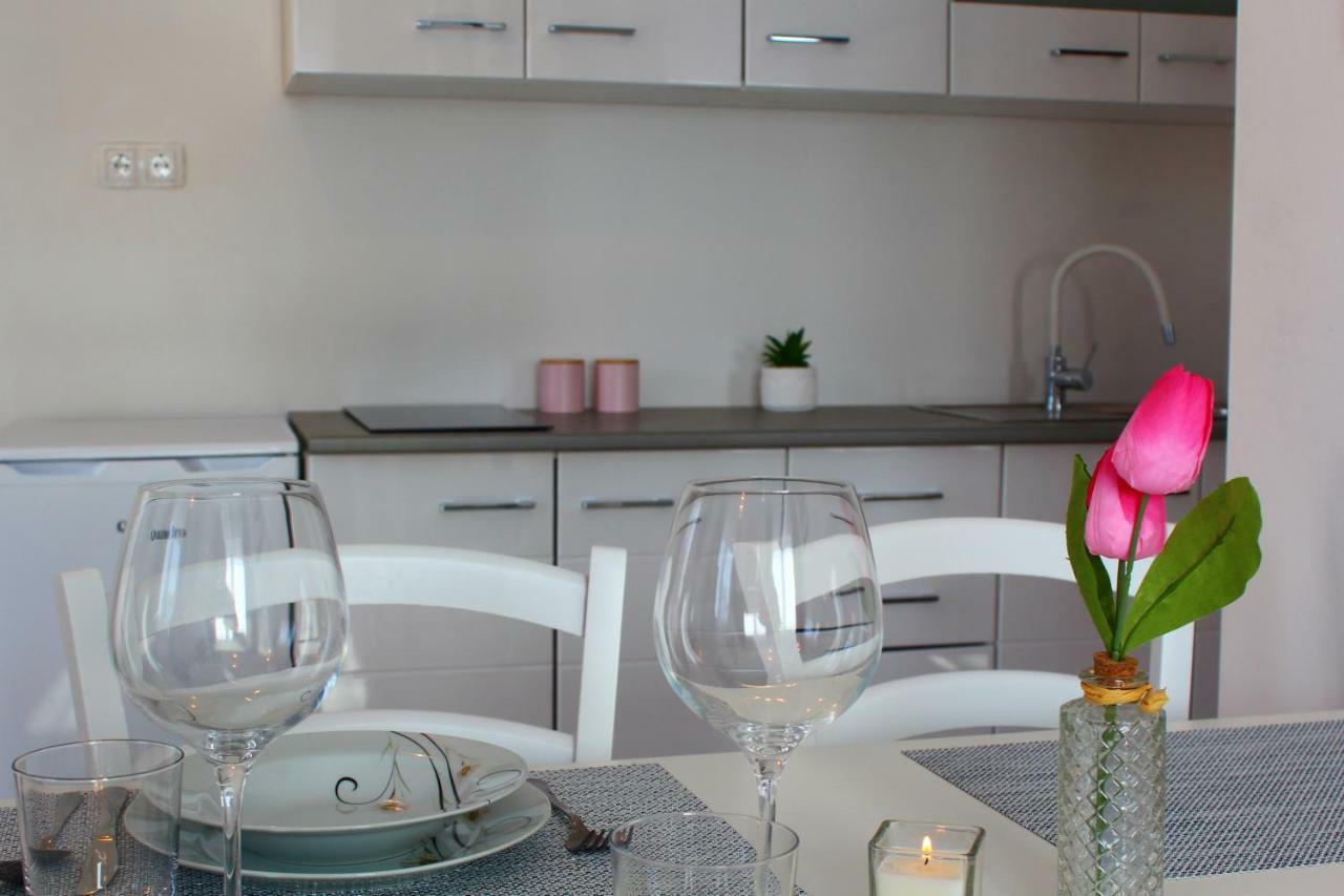 גרבובץ Neda Holiday House מראה חיצוני תמונה